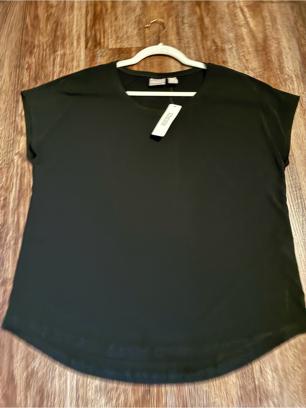 Chico's NWT Black Career Wear Short Sleeve Scoop Neck Casual Top.